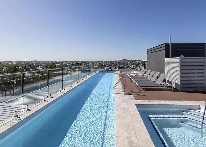 Oaks Brisbane Woolloongabba Suites